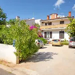 Tina 3 With Terrace Rovinj