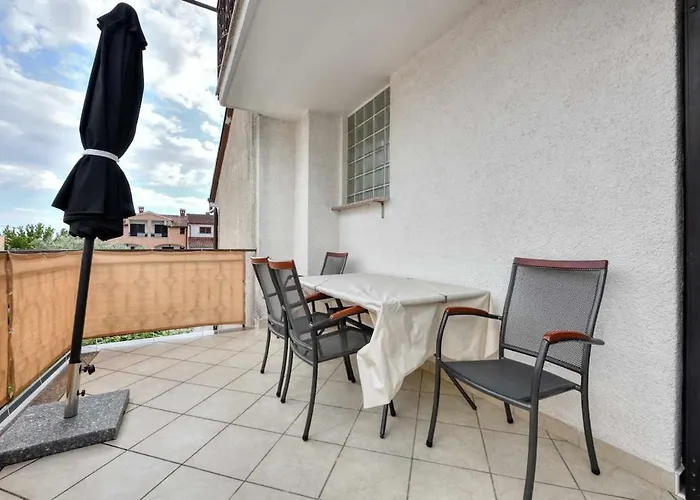 Tina 3 With Terrace Apartmán